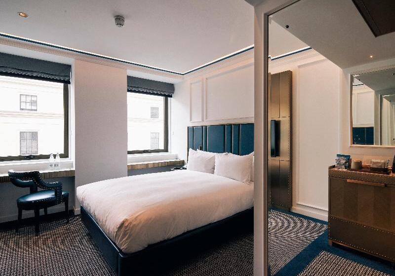 Номер Superior, Page8, Page Hotels