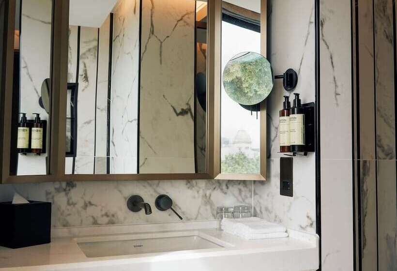 Номер Superior, Page8, Page Hotels