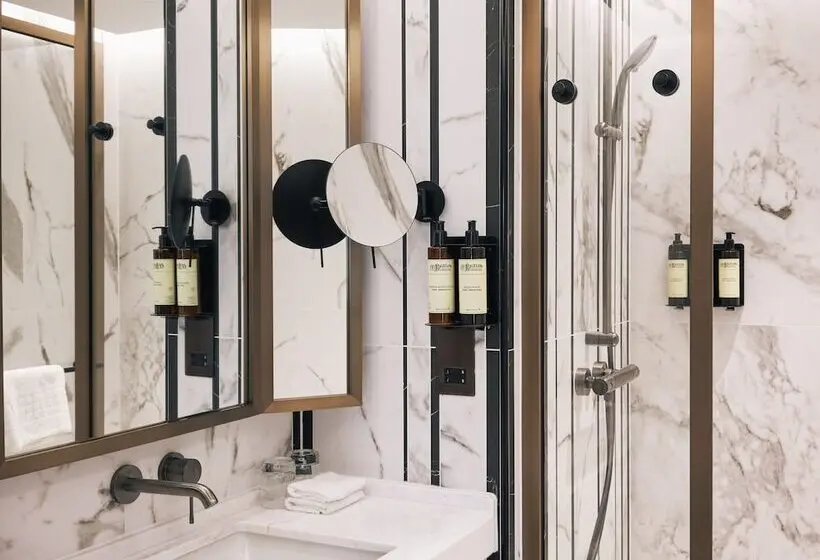デラックスルーム, Page8, Page Hotels