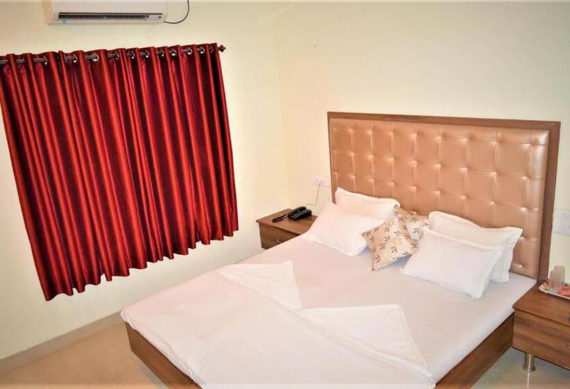 חדר משפחתי, Visau,shirdi