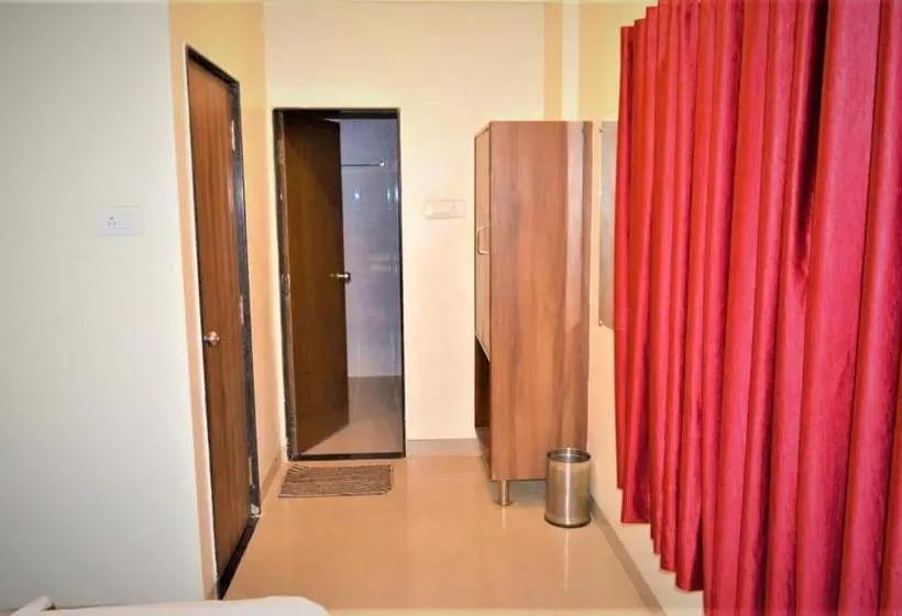 ファミリールーム, Visau,shirdi