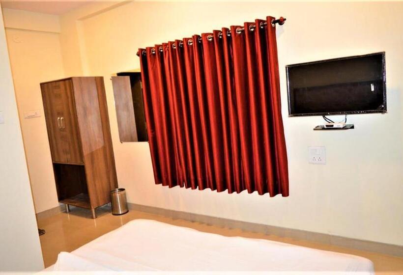 חדר משפחתי, Visau,shirdi