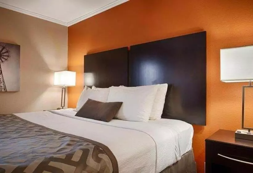 身障者適用キングサイズベッドルーム, Best Western Plus Lubbock Windsor Inn