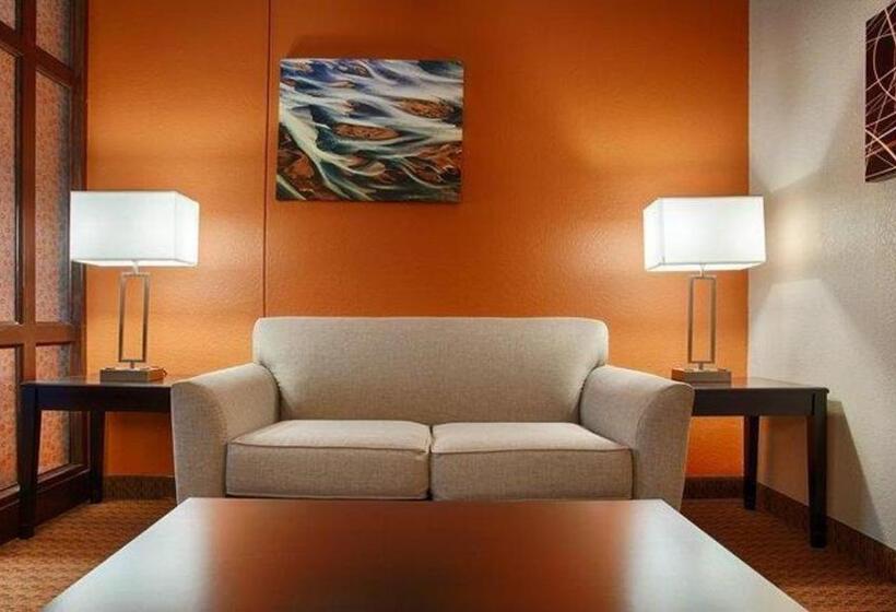 جناح سرير ملكى, Best Western Plus Lubbock Windsor Inn