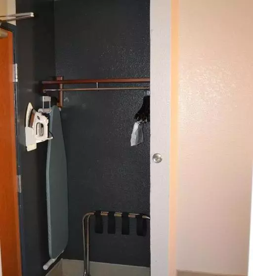 キングサイズベッドのスタンダードルーム, Country Inn & Suites By Radisson, Fairview Heights, Il