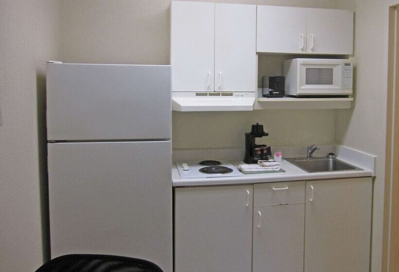 스탠다드 스튜디오, Extended Stay America Select Suites  Nashville  Airport