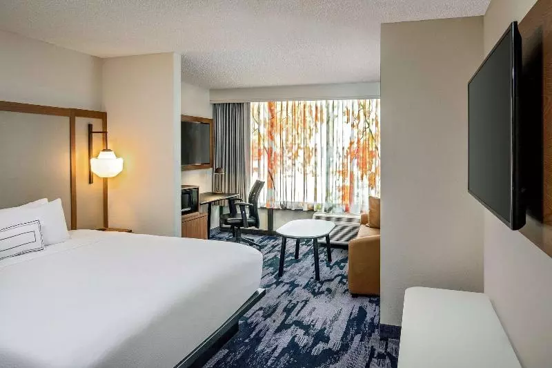 سوئیت با تخت بزرگ, Fairfield Inn By Marriott Bangor