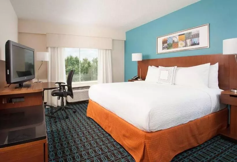 キングサイズベッドのスタンダードルーム, Fairfield Inn Charlotte Gastonia