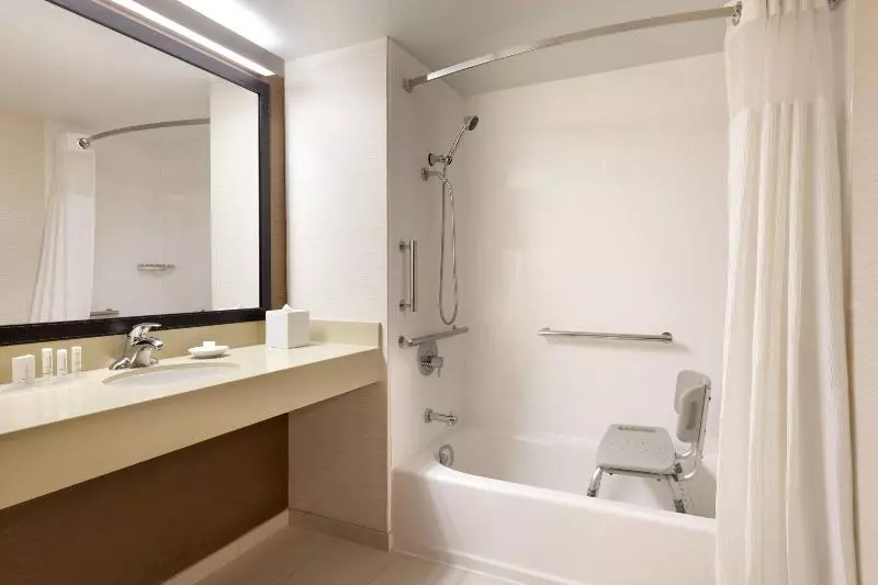 キングサイズベッドのスタンダードルーム, Fairfield Inn Philadelphia Valley Forge/king Of Prussia