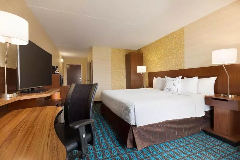 キングサイズベッドのスタンダードルーム, Fairfield Inn Philadelphia Valley Forge/king Of Prussia