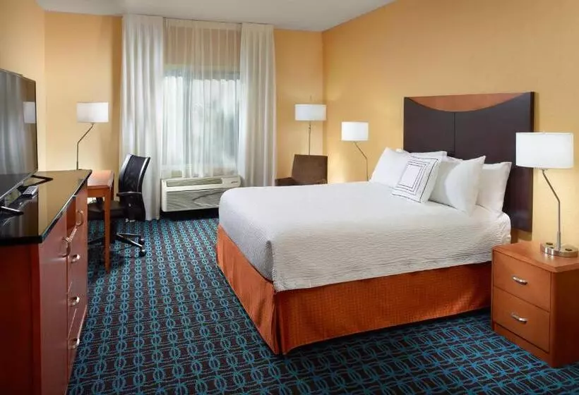 スタンダードルーム, Fairfield Inn & Suites Clarksville