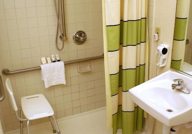 带大床的标准间, Fairfield Inn & Suites Fredericksburg