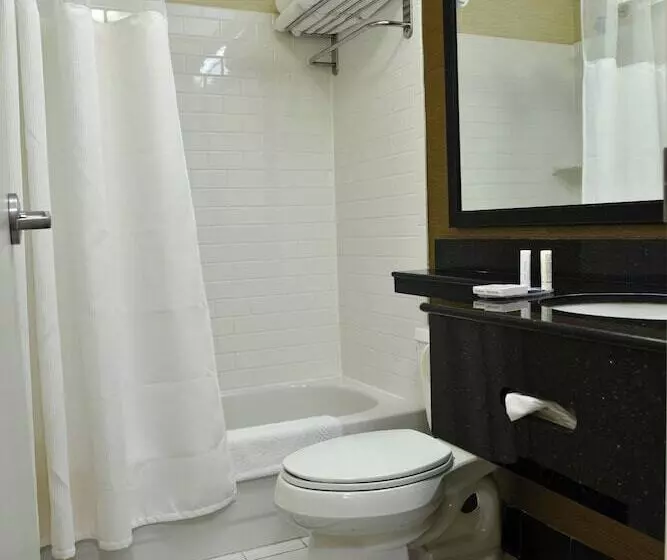 اتاق استاندارد با 2 تخت دوبل, Fairfield Inn Hartford Airport