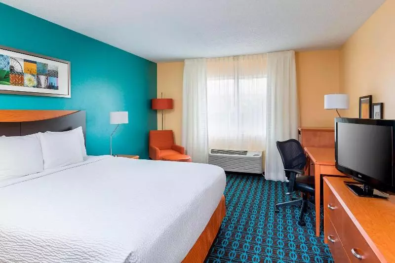 キングサイズベッドのスタンダードルーム, Fairfield Inn & Suites Kansas City Lee S Summit