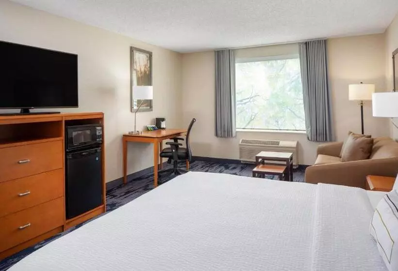 キングサイズベッドのエクゼクティブルーム, Fairfield Inn & Suites Portland West Beaverton