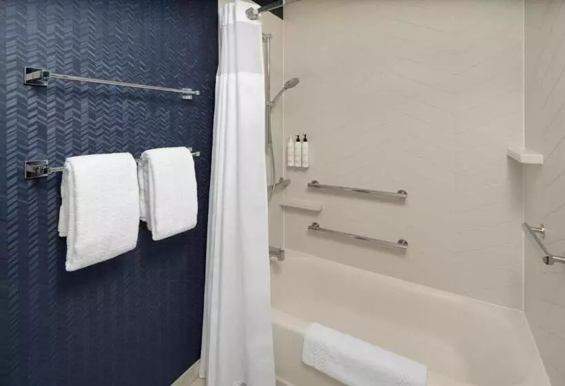 身障者適用スタンダードルーム, Fairfield Inn & Suites Portland West Beaverton