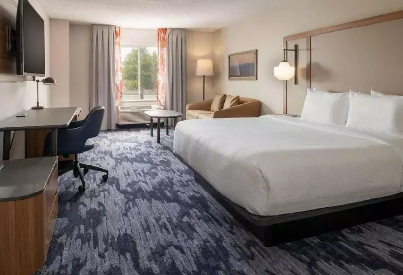 キングサイズベッドのデラックスルーム, Fairfield Inn Spokane Downtown