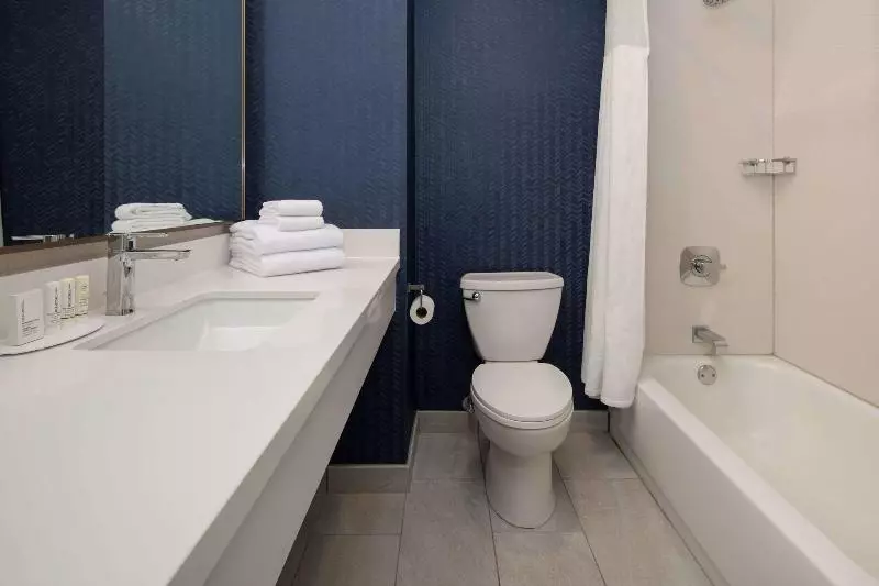 キングサイズベッドのスタンダードルーム, Fairfield Inn Spokane Downtown