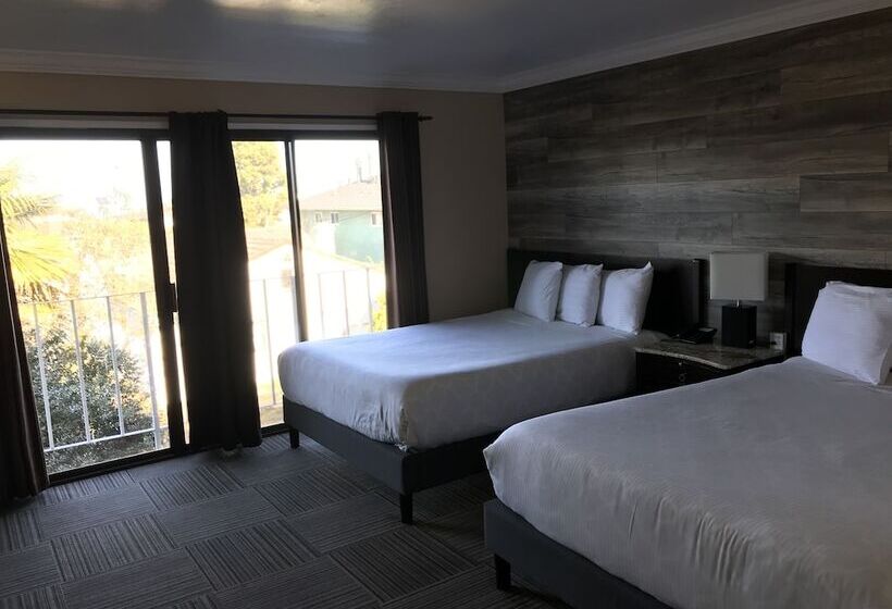 Номер Deluxe, Inn By The Bay Monterey