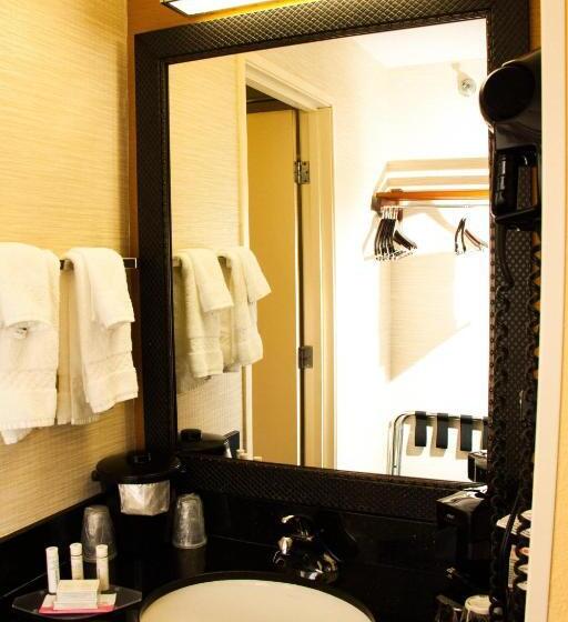 Номер Стандарт, Spark By Hilton Springfield Southwest