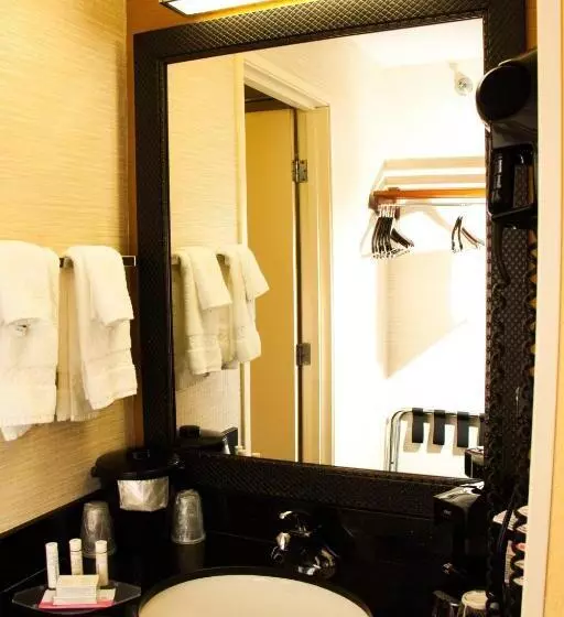 اتاق استاندارد, Spark By Hilton Springfield Southwest