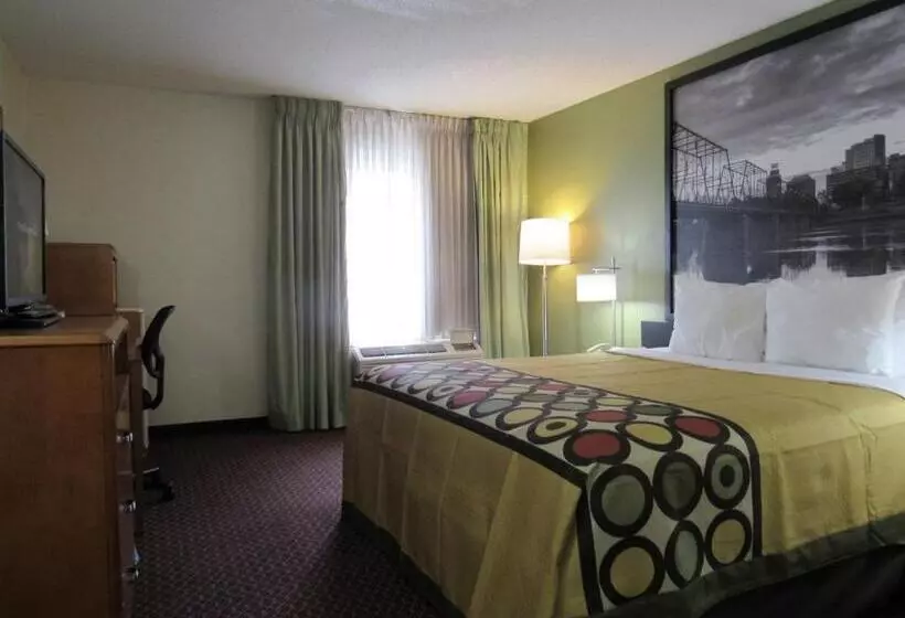 اتاق استاندارد با تخت بزرگ برای معلولان, Super 8 By Wyndham New Cumberland