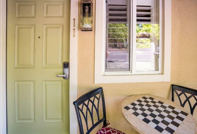 Номер Стандарт, The Inn On Pine