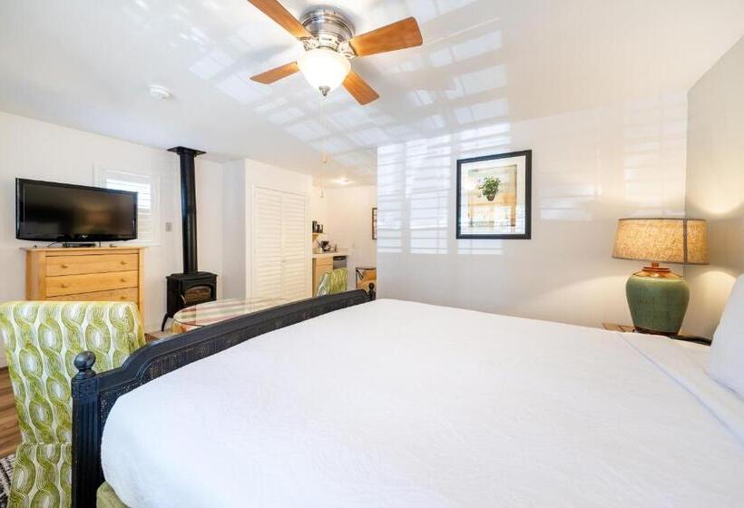 Стандартный Номер Кровать Кинг, The Inn On Pine