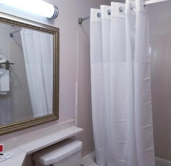 اتاق استاندارد با تخت بزرگ, Travelodge By Wyndham Fort Wayne North