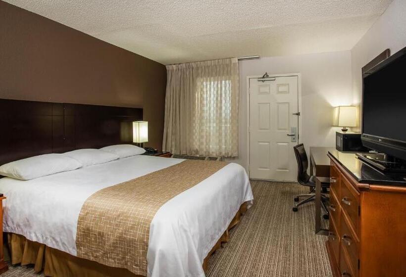 Standardrum King Size Säng, Travelodge By Wyndham Fort Wayne North
