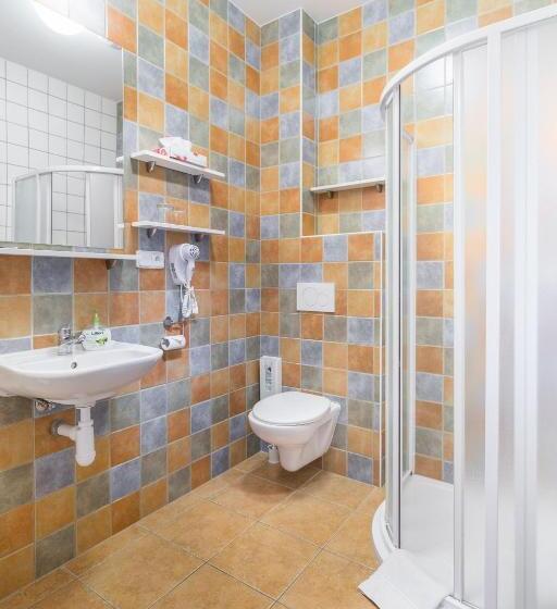 标准间, Penzion A Vinařství U Vrbů