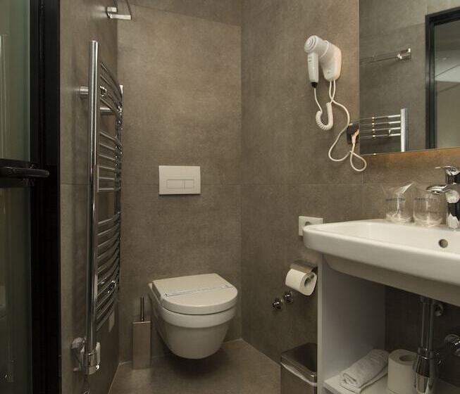 اتاق لوکس با بالکن, Garni Hotel Boutique 25h