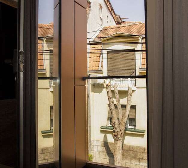 اتاق لوکس با بالکن, Garni Hotel Boutique 25h