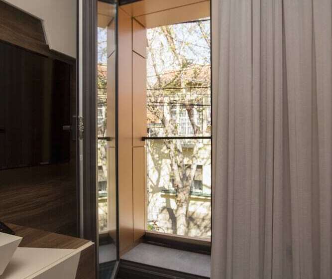 اتاق لوکس با بالکن, Garni Hotel Boutique 25h