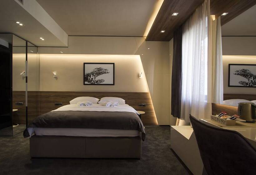 اتاق لوکس سه تخته, Garni Hotel Boutique 25h