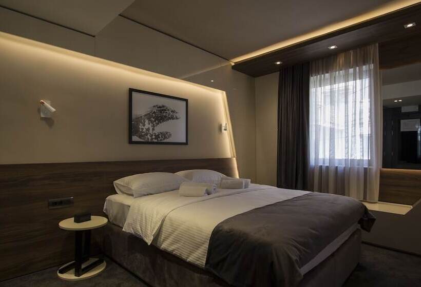 اتاق لوکس سه تخته, Garni Hotel Boutique 25h