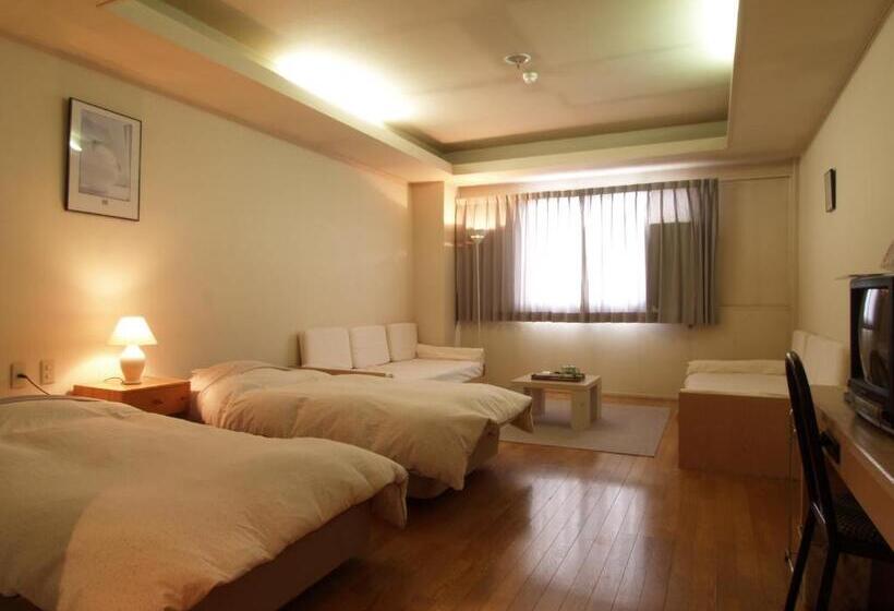 اتاق استاندارد, Resort Hotel Front Stage