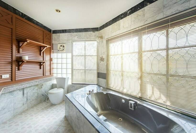 קוטג' דלוקס, Ivy Cottage By Qiu