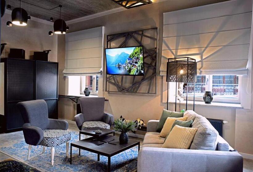 مجموعه ویستا شهر, Manna Boutique