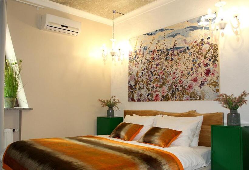 اتاق راحتی, Manna Boutique