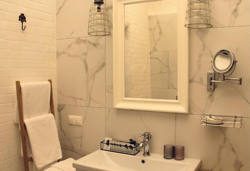 سوئیت با تخت بزرگ, Manna Boutique