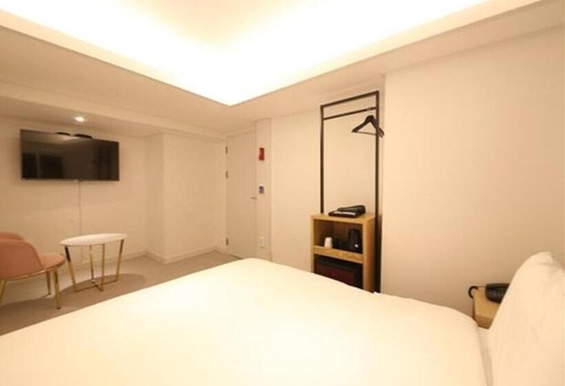 Номер Стандарт, Busan Seomyeon Business Hotel J7