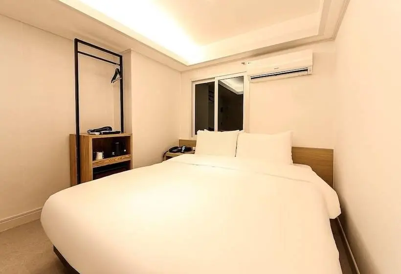 اتاق استاندارد, Busan Seomyeon Business Hotel J7