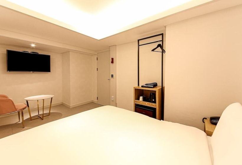 اتاق استاندارد, Busan Seomyeon Business Hotel J7