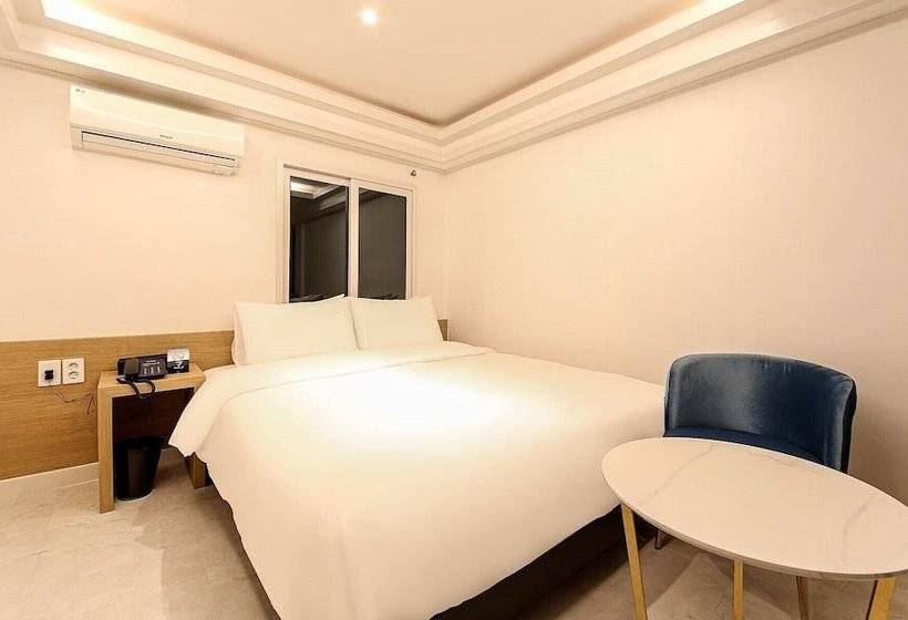 اتاق سوپریور, Busan Seomyeon Business Hotel J7