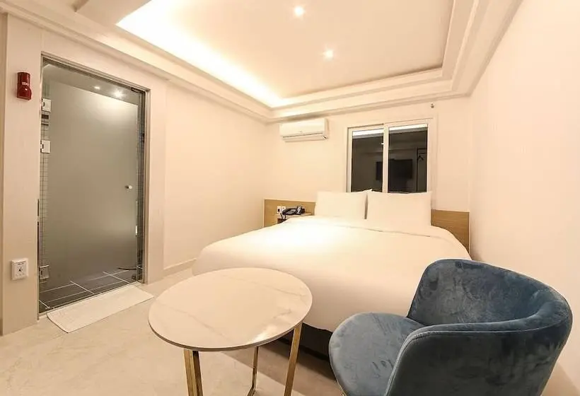 اتاق سوپریور, Busan Seomyeon Business Hotel J7