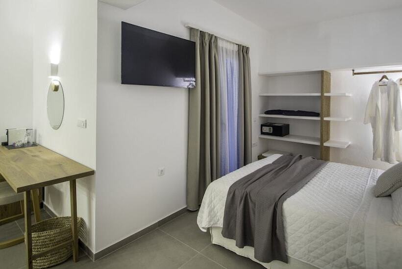 Люкс Кровать Квин, Oro Suites