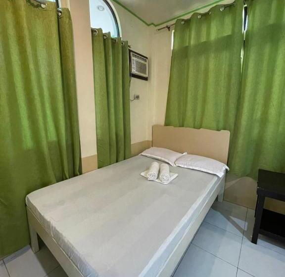 4인용 스탠다드 룸, Austrias Guest House