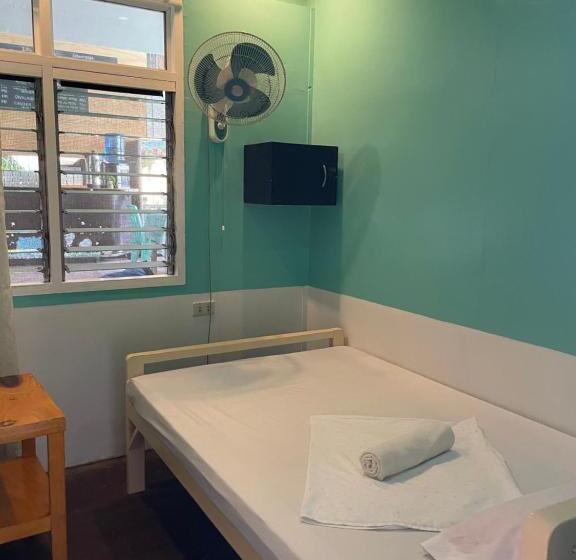 스탠다드 싱글 룸 공동욕실, Austrias Guest House