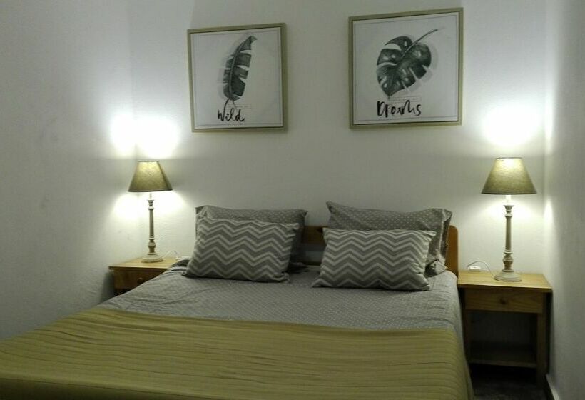 침실 3개 주택, Grannys Farm